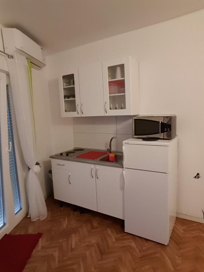 Apartments Megi Biograd Na Moru Exterior photo