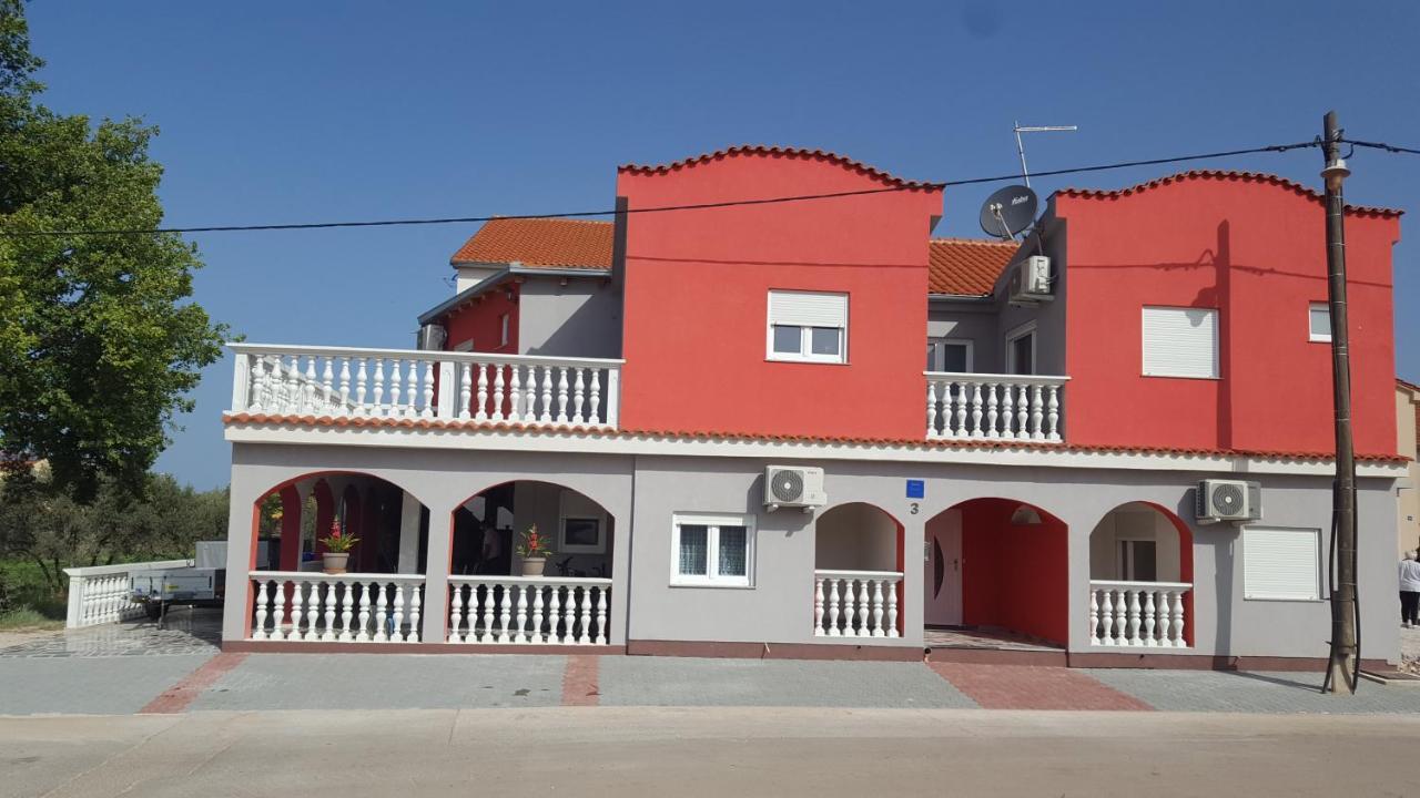 Apartments Megi Biograd Na Moru Exterior photo